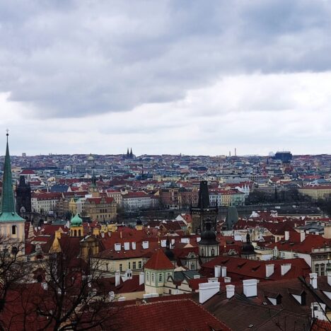 Puente Carlos y su leyenda