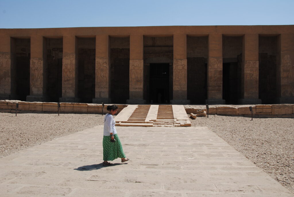 que ver en luxor por libre