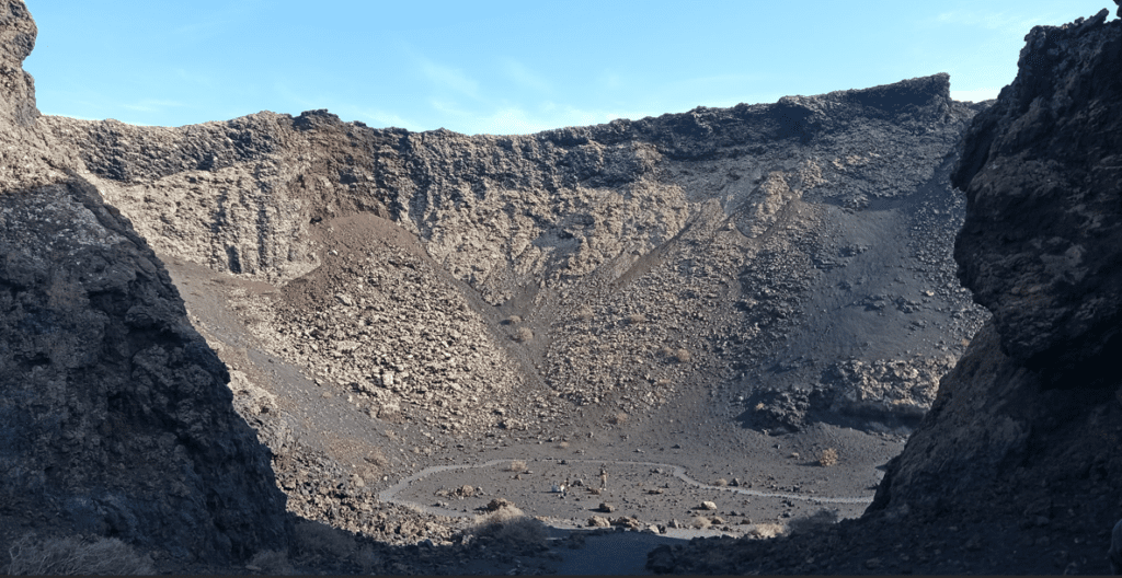 cráter del volcán del cuervo