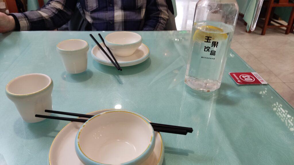 Bebida gratis en restaurante en China