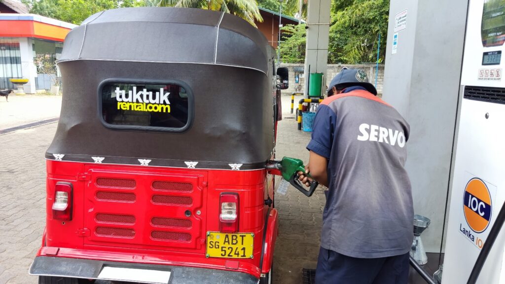 rent a tuk tuk sri lanka