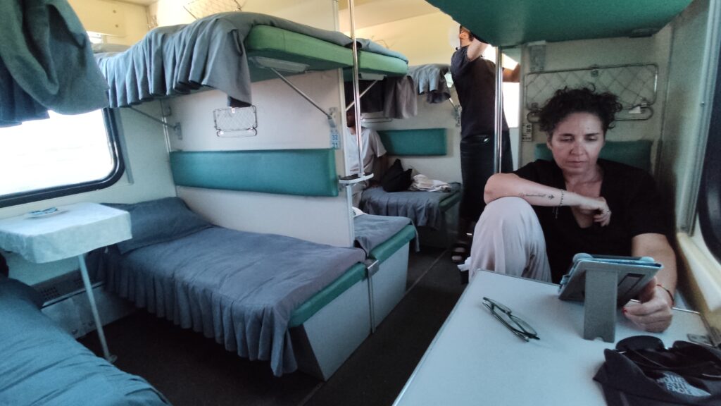 viajar en tren en Uzbekistán