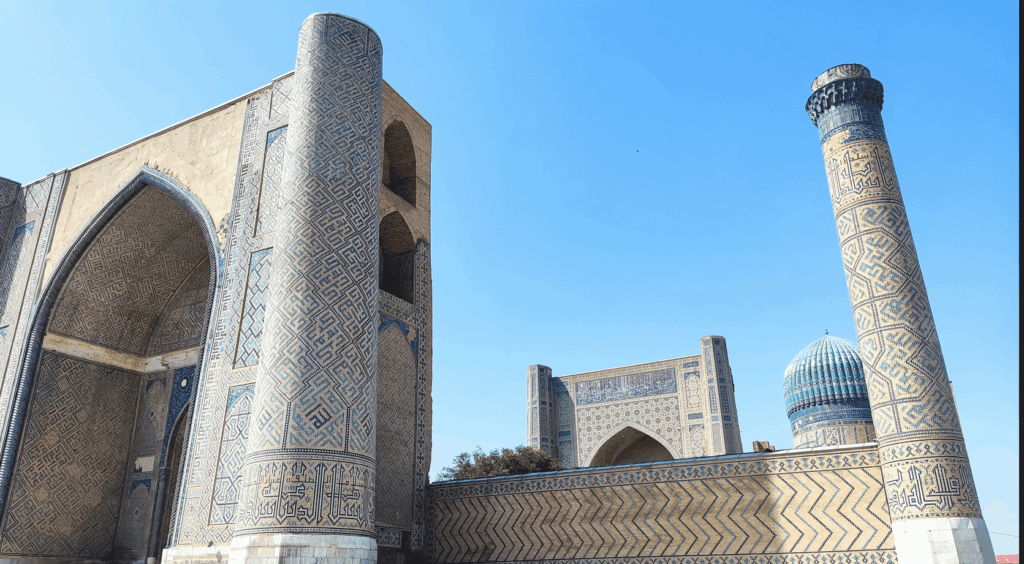 El Mausoleo de Gur-e Amir_Samarcanda_uzbequistan
